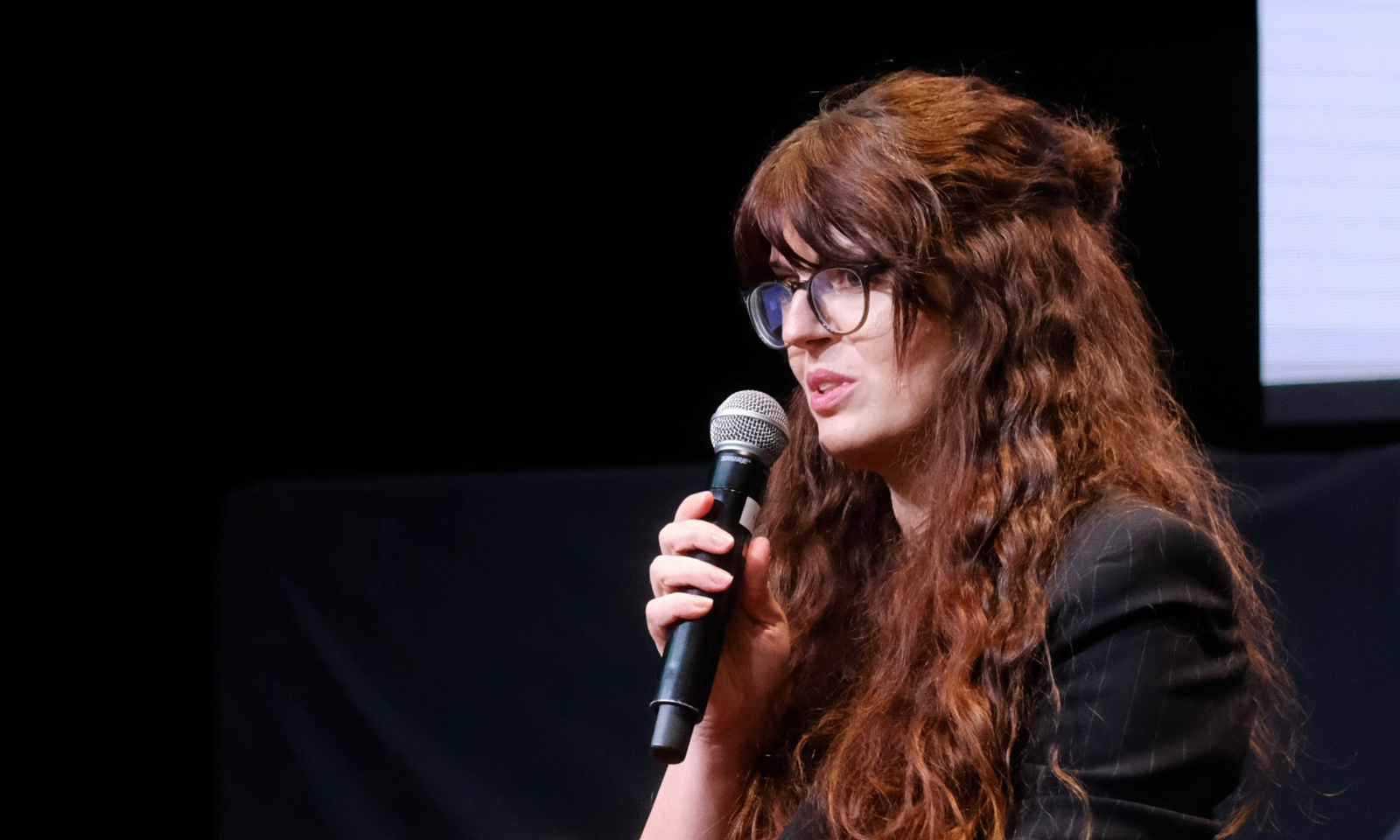 Zuzana Ivašková prednášajúca na Bratislavskom kultúrnom fóre